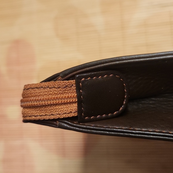 Gucci Vintage Brown Leather Structured Pouch - Picture 4 of 12